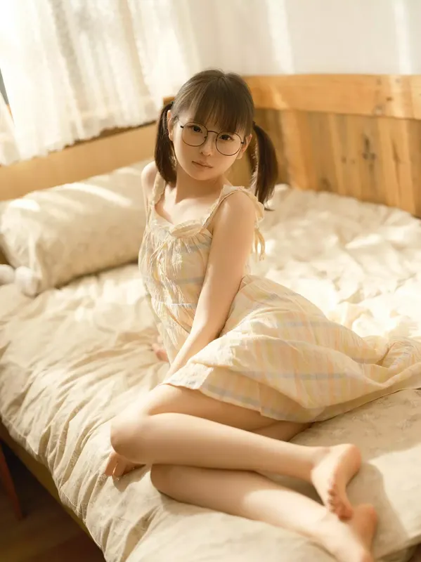 晨醒 - 幼水铃衣